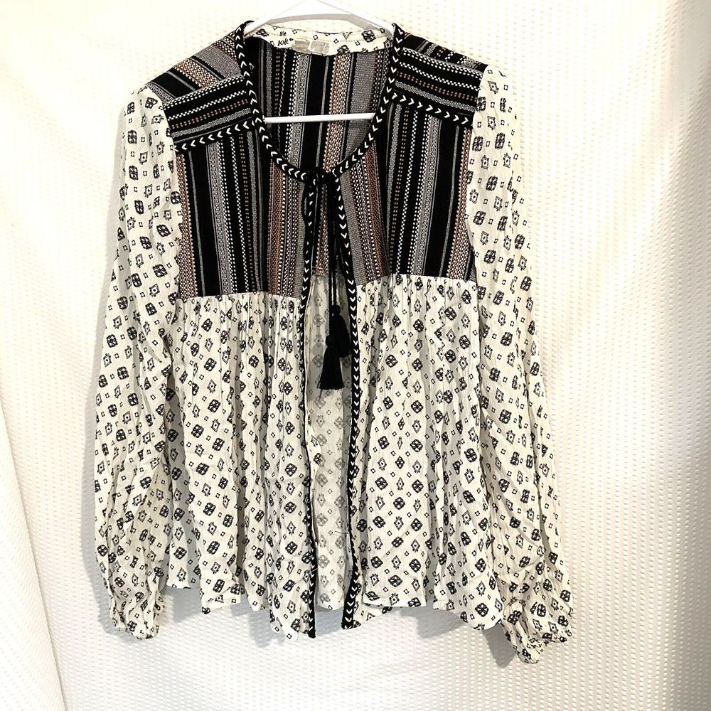 Jolt Womens Neutral Colors Boho Long Sleeve Open Front Tie String Top Size M